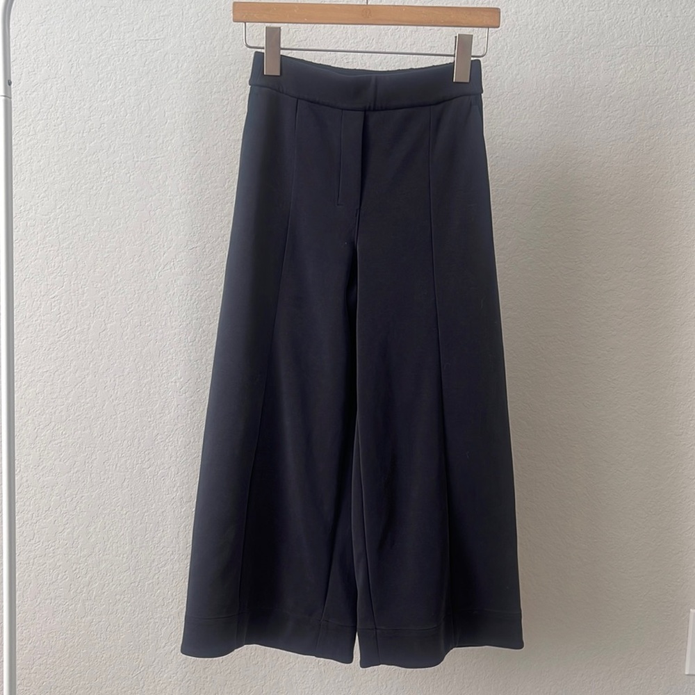 Lululemon Softstreme crop BLK 2